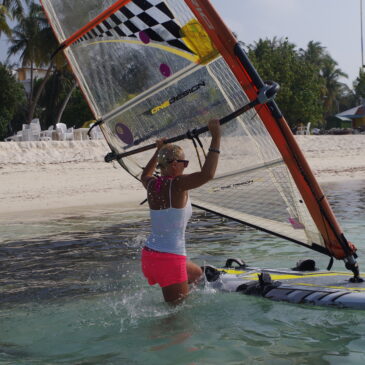 “Surfiseiklus India ookeanis, Maafushil”